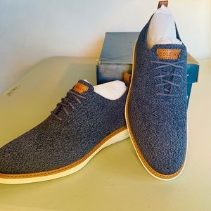 Cole Haan Men’s size 9.5 blue ombré oxfords